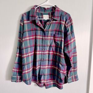 American Eagle Flannel button down shirt